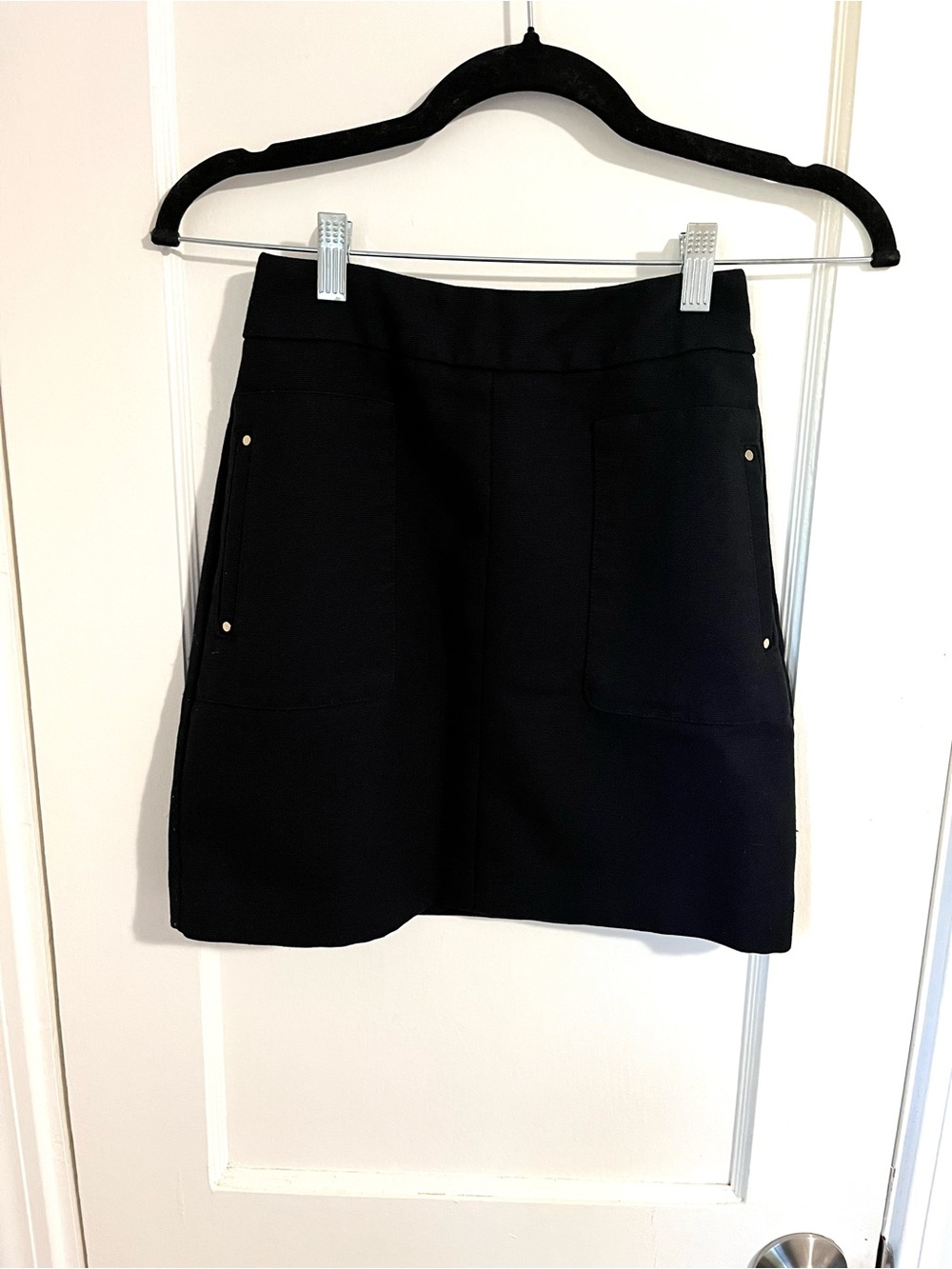 H&M Black Mini Skirt with Front Pockets